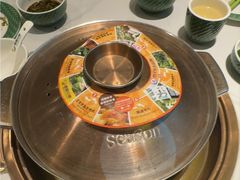-润园四季椰子鸡火锅(卓越INTOWN店)