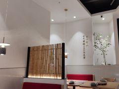 -蜜桃餐厅·伴山(绿宝广场店)