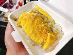 -芒果糯米饭摊子