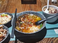 -八月美食小馆(银泰城总店)