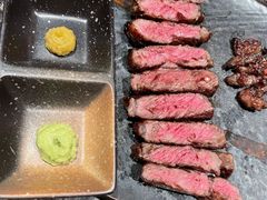 精选澳洲和牛纽约客牛排-老乾杯和牛烧肉(王府中环店)