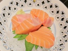 -山川小町·极番烧肉(新地假日广场店)