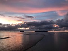 -Sunset Bar(丹绒亚路香格里拉店)