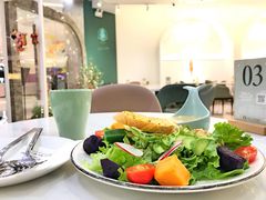 -丽莎沙拉轻食餐厅(国贸店)