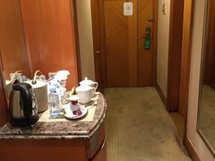 -武汉五月花大酒店(武昌火车站中南路地铁站店)