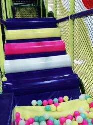 -蹦贝运动中心·蹦床·攀岩·闯关(龙岗店)