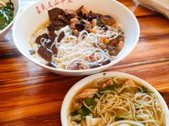-文山荷鲜居(翠湖店)
