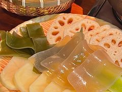 -夺欢喜贵州酸汤牛肉火锅(静安寺店)