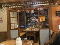 -明洞阿姨·韩式酱蟹烤肉·创意料理(三元桥店)