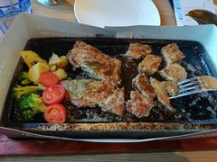 -必胜客(安盛金马店)