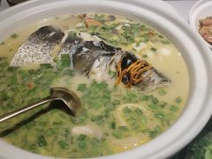 八珍鱼头-卯时·龙光雅宴·精致锡帮菜(惠山古镇店)