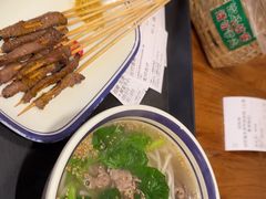 -云阿蛮云南生烫牛肉米线(奉贤路店)