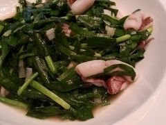 韭菜炒鱿鱼-怡情荟•海鲜青岛菜(五四广场旗舰店)