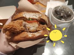 -麦当劳(中山公园龙之梦店)