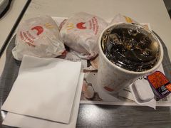 -麦当劳(轻轨曹杨路店)