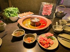 -滇釜火锅·能喝汤的火锅(车公庄店)