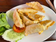 -Green Tree Rest. & Pub