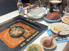 -老牌坊云南鱼豆花火锅(哈西万达店)