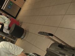 -麦当劳(汉口火车站候车室店)