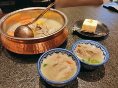 滩羊手抓肉-丝路金桃·新疆菜(徐汇店)