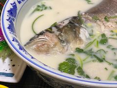 -南京金牛湖巨碗鱼头