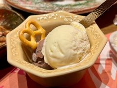 香草冰淇淋-肉魁屋·烧肉·烧鸟·酒场(高新店)