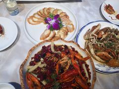 -小鱼儿海鲜港(新村十区店)