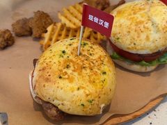 -必胜客(大坪英利店)