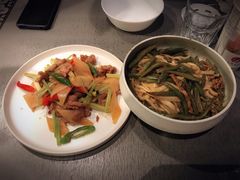 豆角丝炒肉拌转百刀-日上三甘(三里屯店)