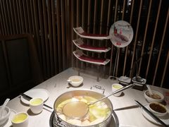 -左庭右院鲜牛肉火锅(浦江欢乐颂店)