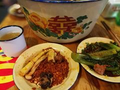 -拈签一笑黄牛肉辣卤串串
