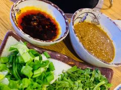 -毛辣果·贵州红酸汤牛肉火锅(西单店)