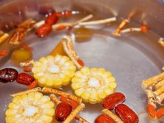 -尚尚仙·酸汤猪手·猪肚鸡火锅(华联万柳购物中心店)