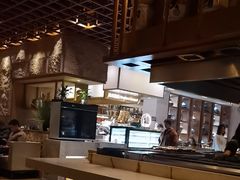 -雍和会海鲜姿造自助(湖东路店)
