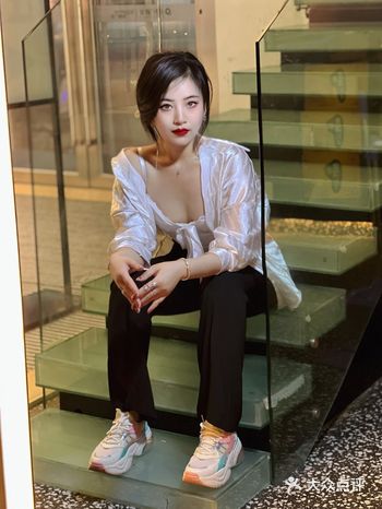 成都探店 | 美式复古感餐吧