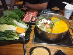 -呷哺呷哺(万达新世界店)