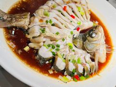 -小凤庭·地道湖北菜武昌鱼·藕汤(38年黄鹤楼店)
