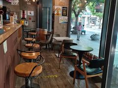 -77啤妹精酿生活馆(前门店)