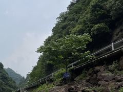 -安吉龙王山峡谷漂流