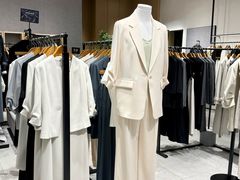 -百盛(万象城店)