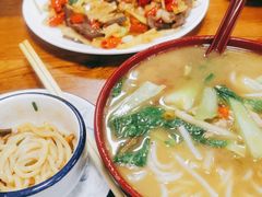 -牛八宝桂林米粉(八里庄店)