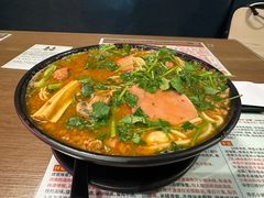 -肥汁米蘭香港米线(定西路店)