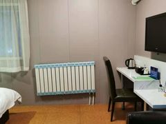 -德全心悦酒店(北京金台路地铁站店)