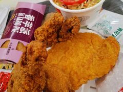 -麦当劳(华融店)