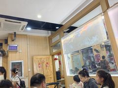 -江城燕子大排档(江汉路步行街店)