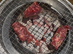 -山川小町·极番烧肉(新地假日广场店)