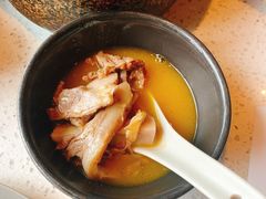 酸木瓜炖牛腩-半山腰·云南菜(侨福芳草地店)