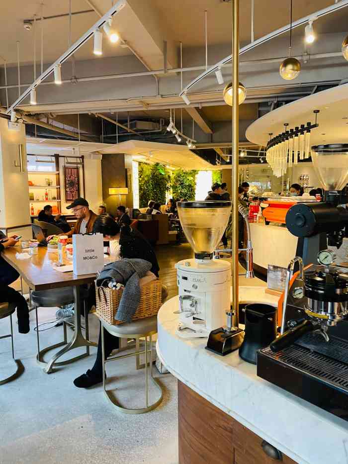 peets coffee皮爷咖啡(东湖路店)-"这家peets比较大,在咖啡馆密集的