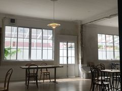 靠窗位-A30 BISTRO