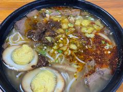 -花溪巷牛肉粉(泉城路店)